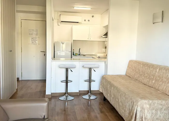Apartsalou Michelangelo *