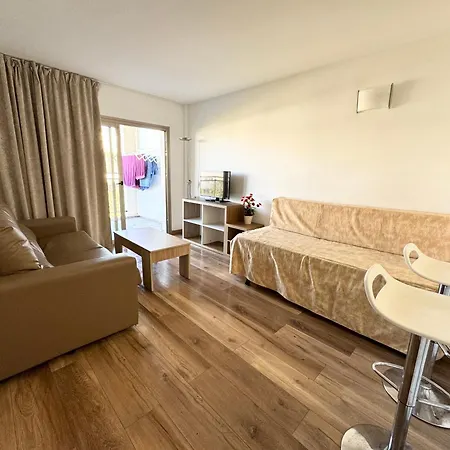 Apartsalou Michelangelo شقة